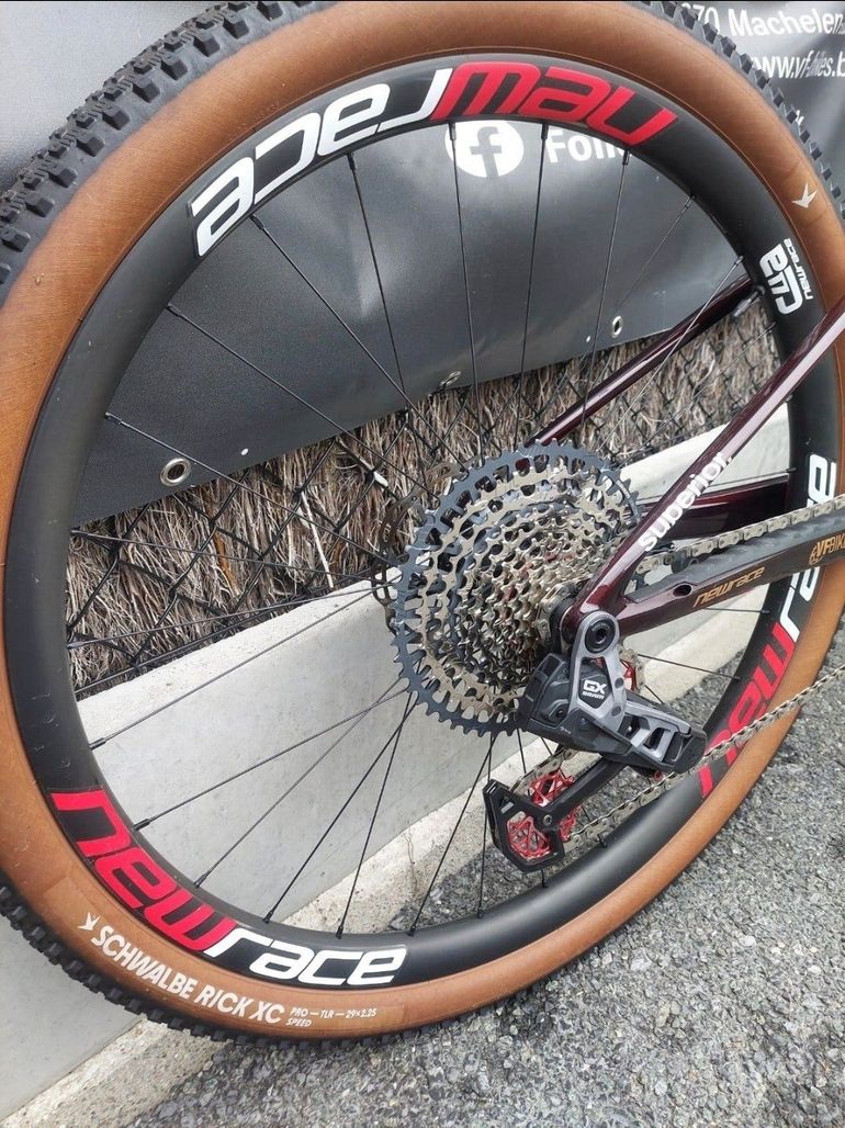 Gebrauchtes Superior Team Xf Custom 2025 Mountainbike, Rot — Bild 4 von 4