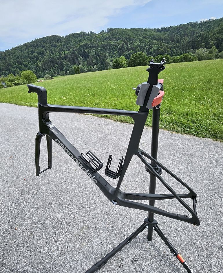 Used Cannondale SuperSix EVO Hi-MOD Gen 4 Frameset 2023 Road & Gravel, Black — image 3 of 9