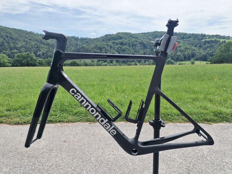 Used Cannondale SuperSix EVO Hi-MOD Gen 4 Frameset 2023 Road & Gravel, Black — image 6 of 9