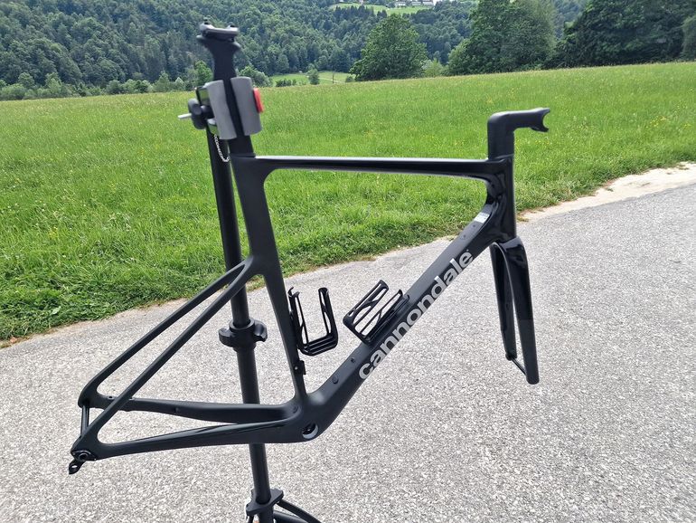 Used Cannondale SuperSix EVO Hi-MOD Gen 4 Frameset 2023 Road & Gravel, Black — image 8 of 9
