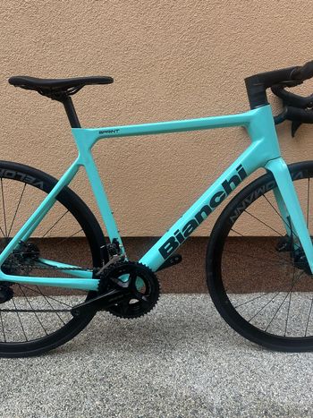 Bianchi Sprint 105 2025 2025 Road & Gravel usato, Verde — immagine 3 di 8