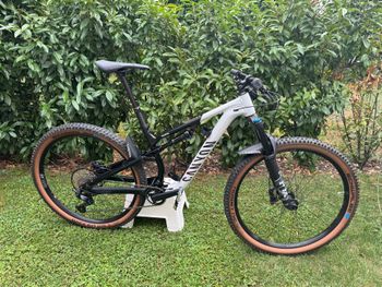 Used Canyon Neuron 6 2022 2022 Mountainbike, White, 27.5, 29 — image 2 of 5