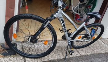 Używany 2WD Trekking Da Donna 2021 Urban — zdjęcie 3 z 3