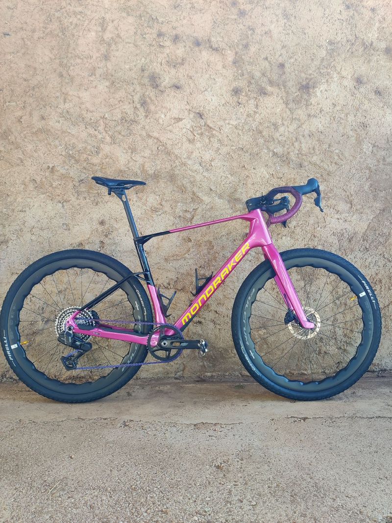 Použité Mondraker Custom SRAM Rival eTap AXS 2026 Road & Gravel
