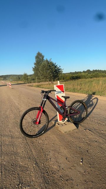 Used Rose Scrub DC 2 2024 2024 Mountainbike, Purple, 27.5 — image 2 of 7