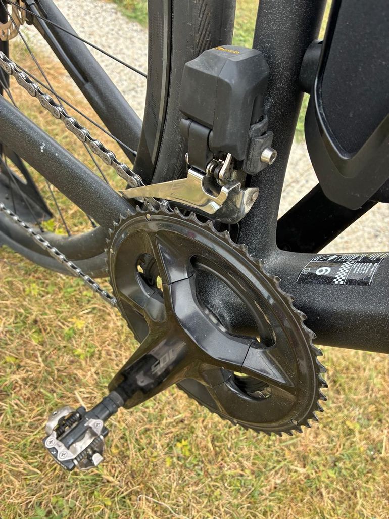 Used Scott Addict 20 2023 2023 Road & Gravel, Black — image 3 of 11
