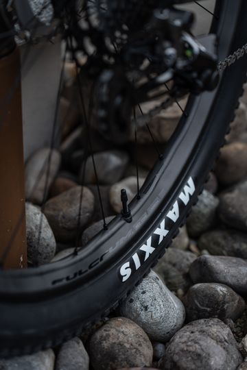Used Lapierre XRM 75th 2022 2022 Mountainbike, Black, 29 — image 2 of 6