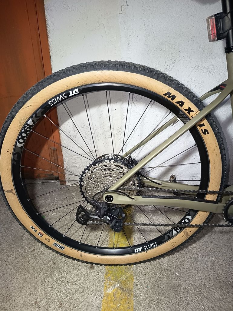 Orbea ALMA M30 2022 2022 Mountainbike usato, Verde — immagine 14 di 24