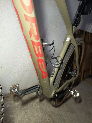 Orbea ALMA M30 2022 2022 Mountainbike usato, Verde — immagine 10 di 24