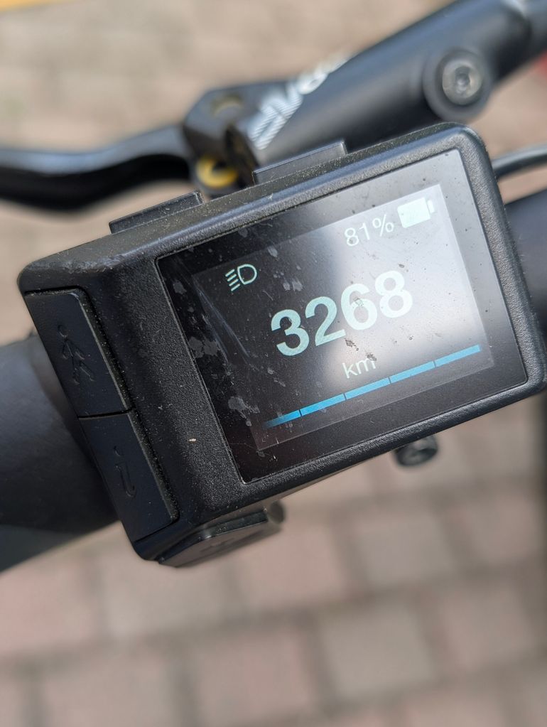 Giant Liv Embolden E+1 EX 2022 Mountainbike usato, Blu — immagine 3 di 3