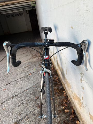 Used MBM Custom Shimano 105 2010 Road & Gravel, Black — image 3 of 5