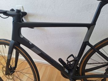 Použité Cannondale SuperSix EVO Shimano 105 2024 Road & Gravel — obrázek 10 z 13