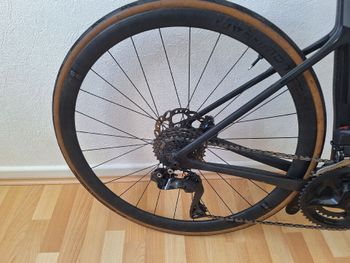 Použité Cannondale SuperSix EVO Shimano 105 2024 Road & Gravel — obrázek 3 z 13
