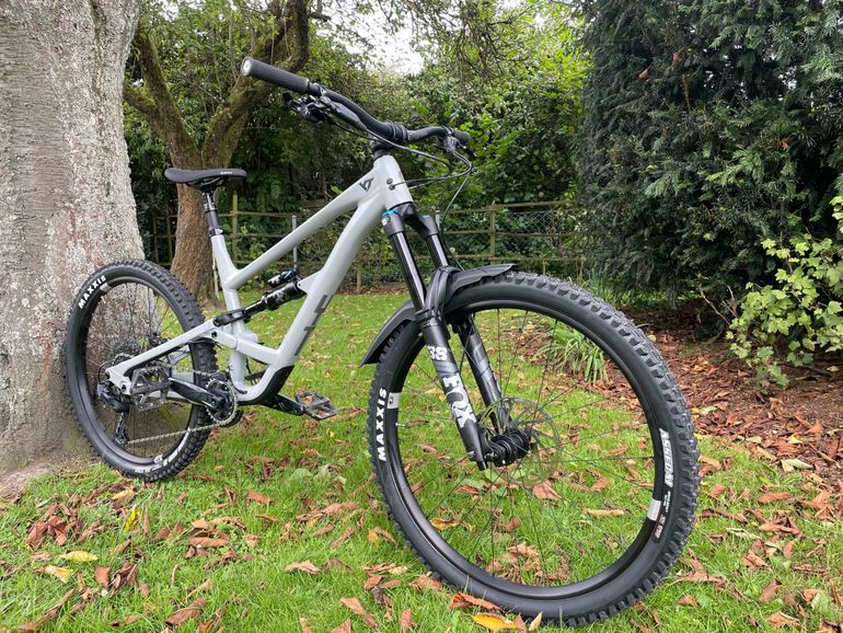 Tweedehands YT Industries Capra CORE 2 MX 2024 2024 Mountainbike — afbeelding 2 van 3