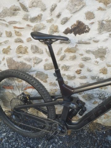Gebrauchtes Trek Slash 9.8 GX 2022 2022 Mountainbike, Schwarz, 29 — Bild 6 von 8