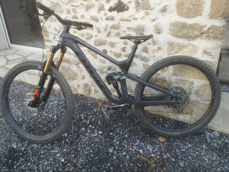 Brugt Trek Slash 9.8 GX 2022 2022 Mountainbike — billede 2 af 8