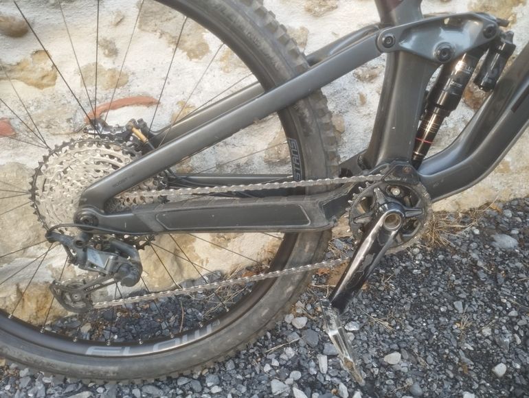 Brugt Trek Slash 9.8 GX 2022 2022 Mountainbike — billede 4 af 8