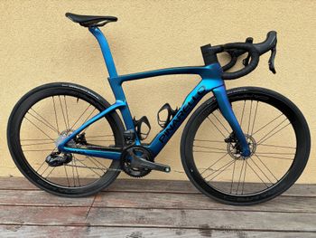 Used Pinarello DOGMA F | Luxter Blue | TOP | 2025 Road & Gravel