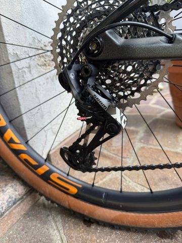 Tweedehands Orbea OIZ M20 2023 2023 Mountainbike — afbeelding 4 van 7