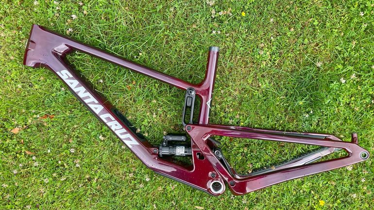 Santa Cruz HIGHTOWER S / Carbon C 2024 Frameset 2024 Mountainbike usato, Rosso — immagine 2 di 9