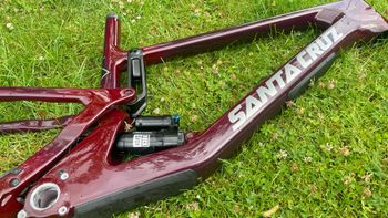 Santa Cruz HIGHTOWER S / Carbon C 2024 Frameset 2024 Mountainbike usato, Rosso — immagine 7 di 9