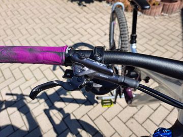Used Focus JAM 6.9 2024 2024 Mountainbike, Purple, 29 — image 4 of 9