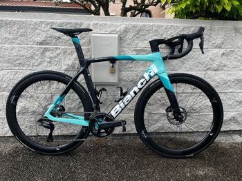Bianchi Oltre XR4 Ultegra Di2 2021 2021 Road & Gravel d'occasion