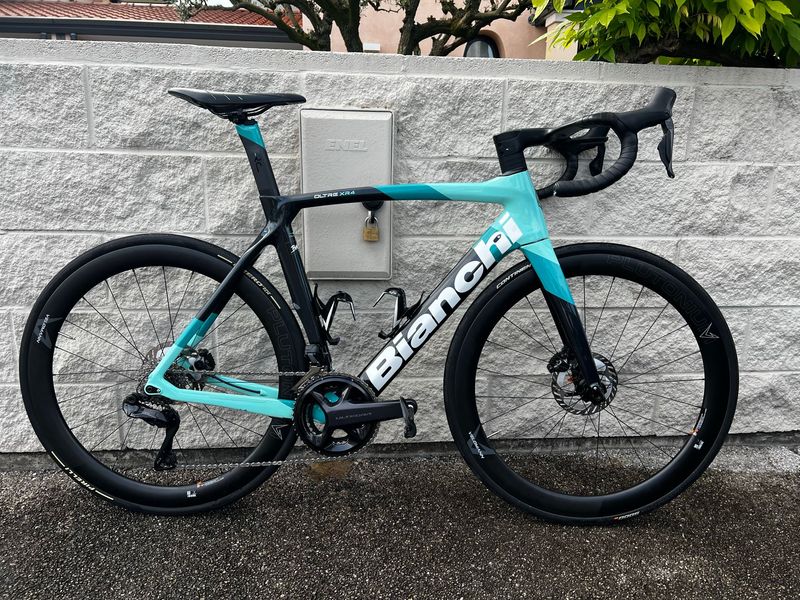 Used Bianchi Oltre XR4 Ultegra Di2 2021 2021 Road & Gravel