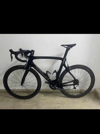 Used Pinarello Dogma Shimano 105 Di2 2017 Road & Gravel, Black — image 2 of 6