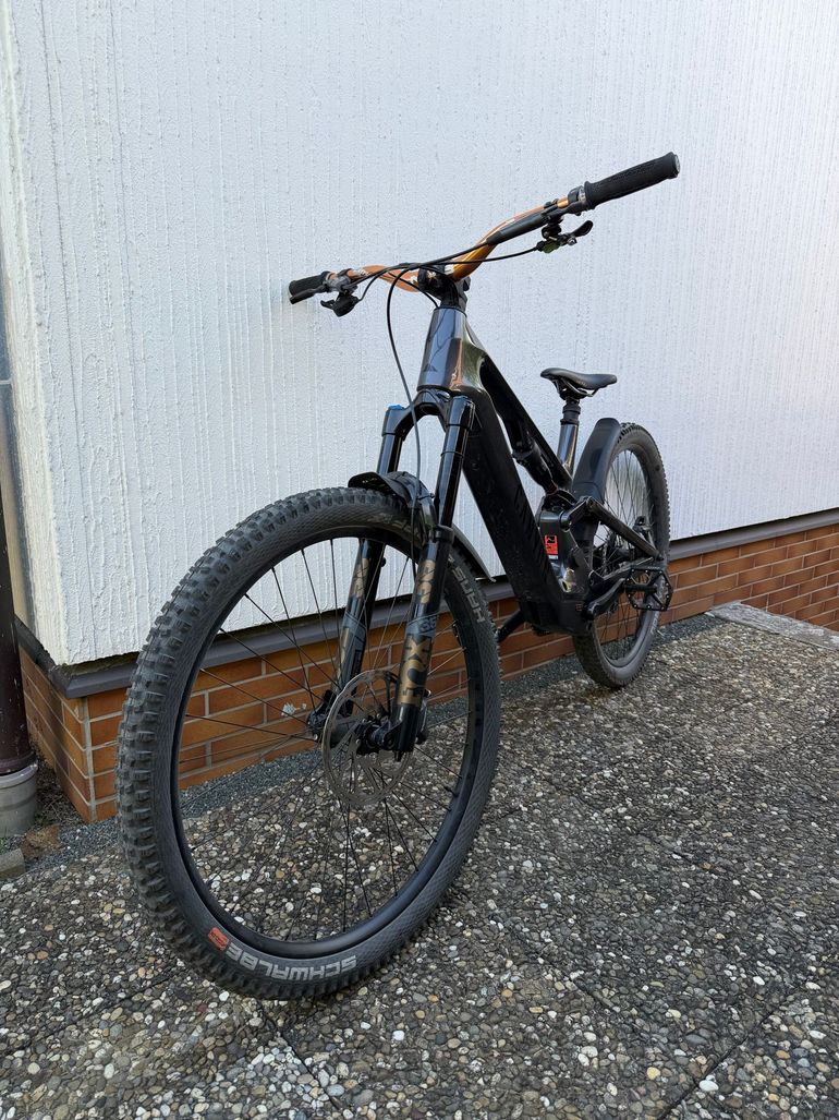Canyon Neuron:ON CF 7 2024 2024 Mountainbike usato, Grigio chiaro — immagine 2 di 33