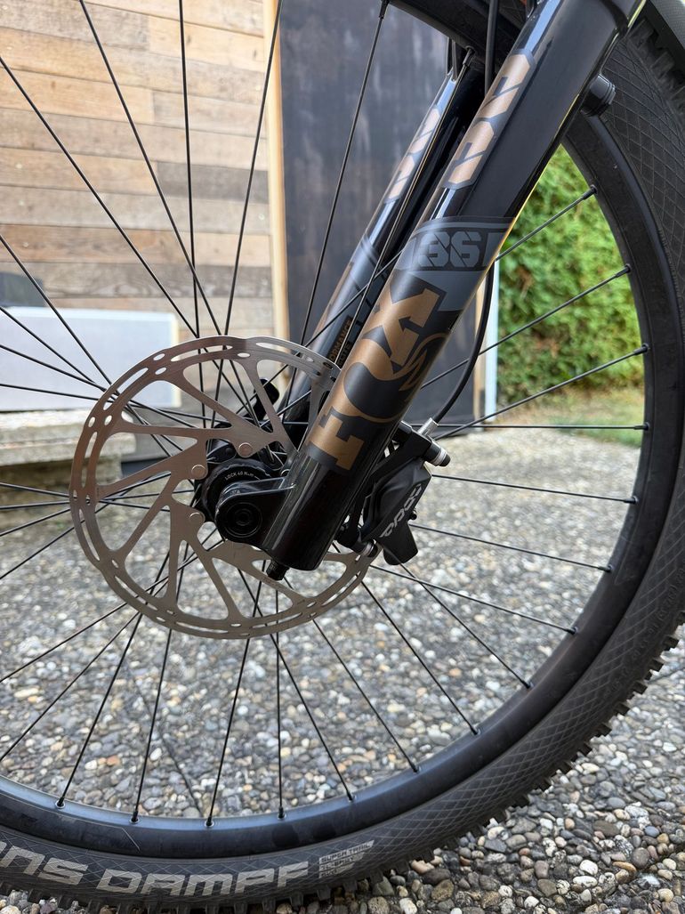 Canyon Neuron:ON CF 7 2024 2024 Mountainbike usato, Grigio chiaro — immagine 20 di 33