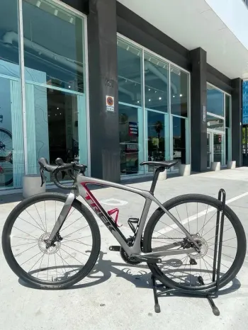 Tweedehands Trek Domane SL 5 Gen 4 2024 2024 Road & Gravel