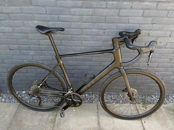 CUBE ATTAIN C:62, RACE 2025 2025 Road & Gravel d'occasion