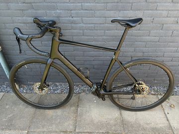 Brugt CUBE ATTAIN C:62, RACE 2025 2025 Road & Gravel — billede 3 af 5