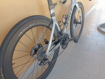 Scott Foil RC 10 2024 2024 Road & Gravel usato, Grigio chiaro — immagine 5 di 6