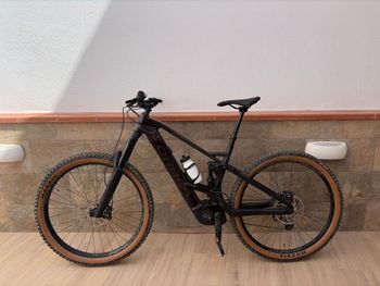 Orbea WILD FS M20 2022 2022 Mountainbike usato, Nero — immagine 2 di 6