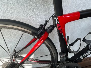 Pinarello Dogma K8s 2016 Road & Gravel usato, Nero — immagine 3 di 3