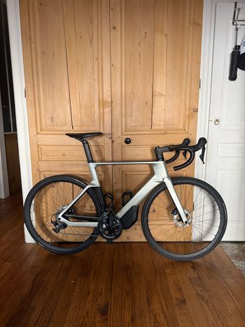 Orbea ORCA AERO M11eLTD 2023 2023 Road & Gravel d'occasion