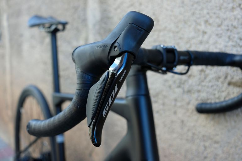 Gebrauchtes BMC Roadmachine TWO 2026 2026 Road & Gravel, Schwarz — Bild 6 von 13