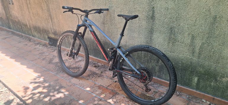Used Mondraker FOXY 2023 2023 Mountainbike, Light Gray — image 3 of 7