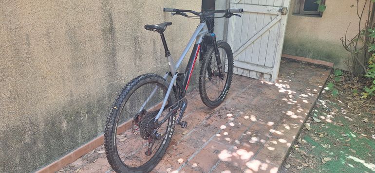 Used Mondraker FOXY 2023 2023 Mountainbike, Light Gray — image 6 of 7