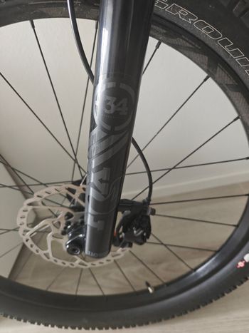 Used Specialized Stumpjumper SRAM GX 2017 Mountainbike, White — image 5 of 12