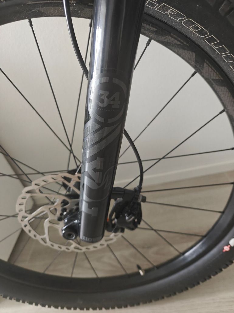 Used Specialized Stumpjumper SRAM GX 2017 Mountainbike, White — image 5 of 12