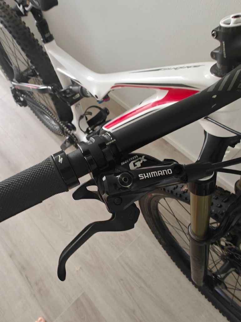 Used Specialized Stumpjumper SRAM GX 2017 Mountainbike, White — image 11 of 12