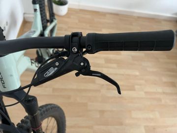 Used Focus JAM 6.8 2024 2024 Mountainbike, Light Gray, 29 — image 2 of 5