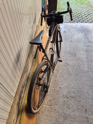 Focus ATLAS 6.9 2022 2022 Road & Gravel usato, Arancione — immagine 5 di 5