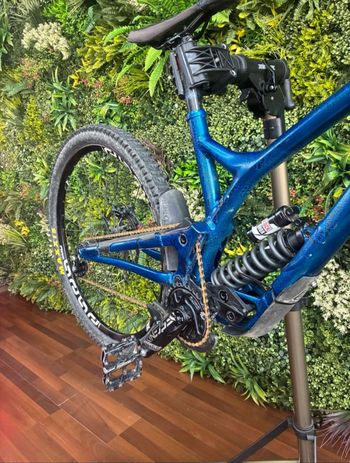Używany Commecal Supreme Dh4 2019 Mountainbike — zdjęcie 4 z 4