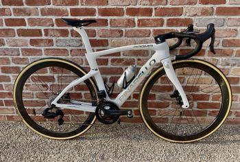 Used Pinarello DOGMA F SUPER RECORD WRL Disc 2023 2023 Road & Gravel