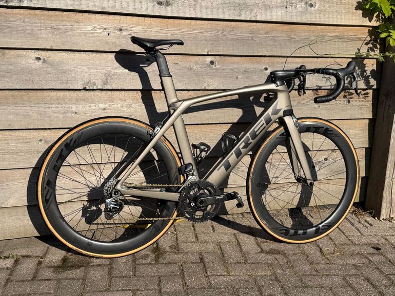 Used Trek Madone 9.5 2017 2017 Road & Gravel, Light Gray — image 34 of 86