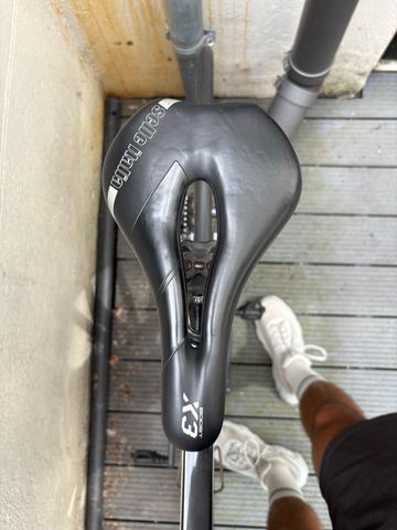 Used Raleigh Custom Shimano Dura Ace 2013 Road & Gravel, Black — image 9 of 10